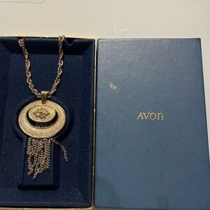 Avon Vintage Gold Textured Double Oval Pendant Necklace Tassel Dangle